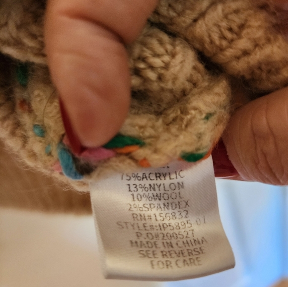 Bibi embroidered rainbow stitch sweater size xl cozy and soft fall - Picture 7 of 10